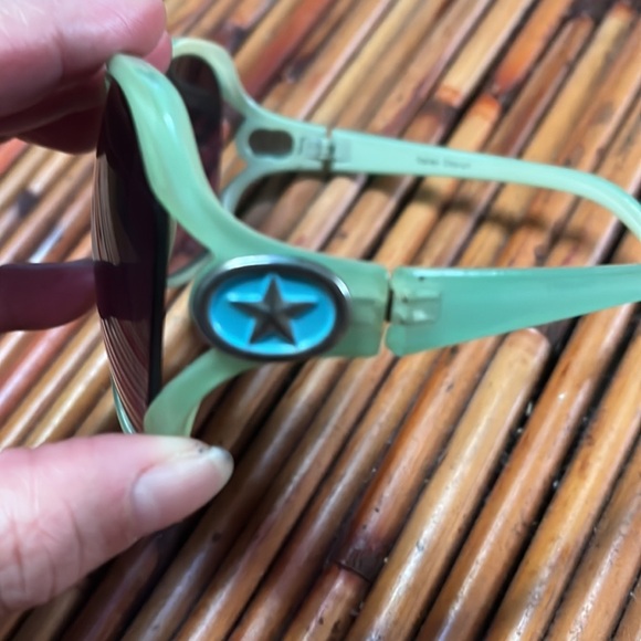 SUNGLASSES - Picture 4 of 4